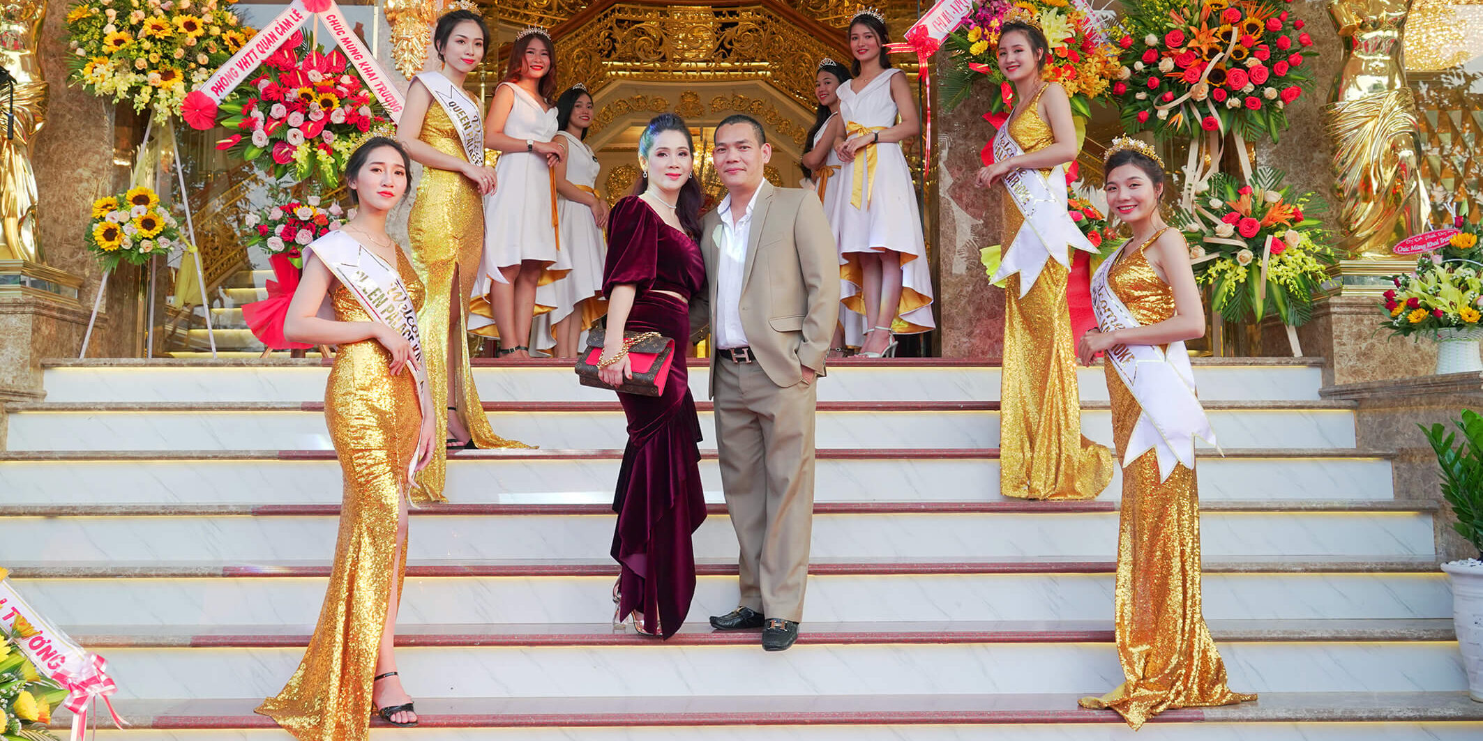 Tiệc của nữ hoàng tại Queen Palace