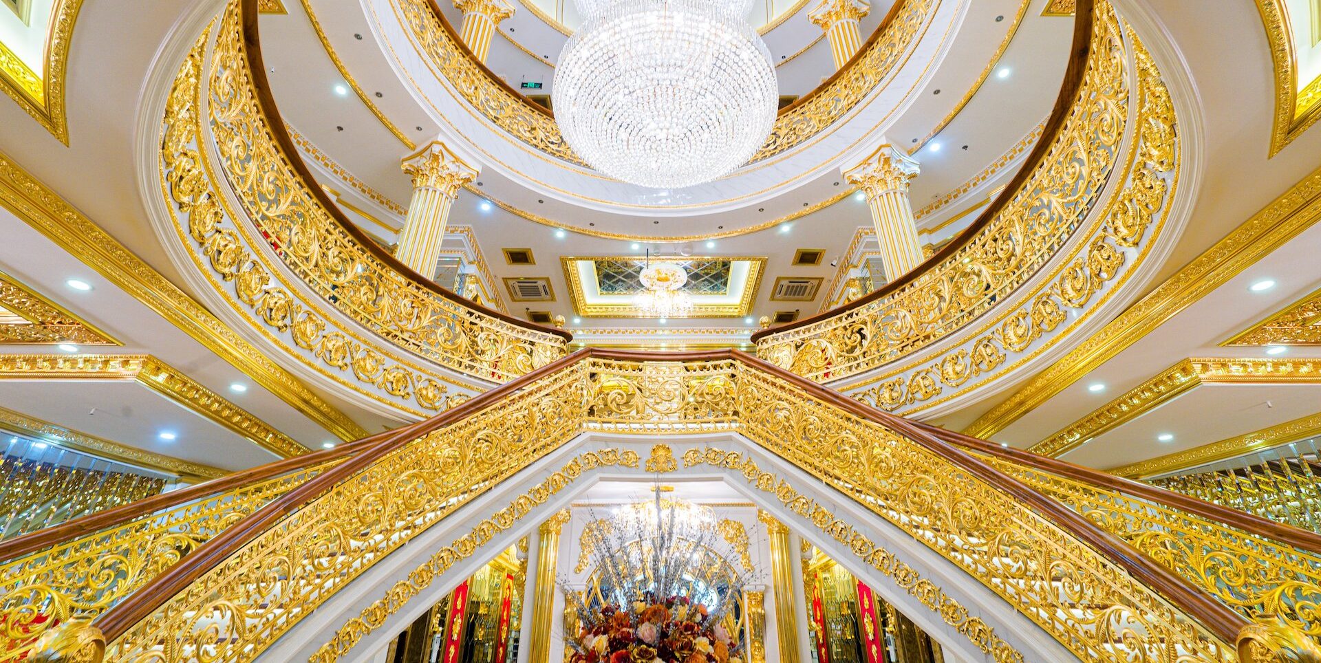 ALBUM LOBBY