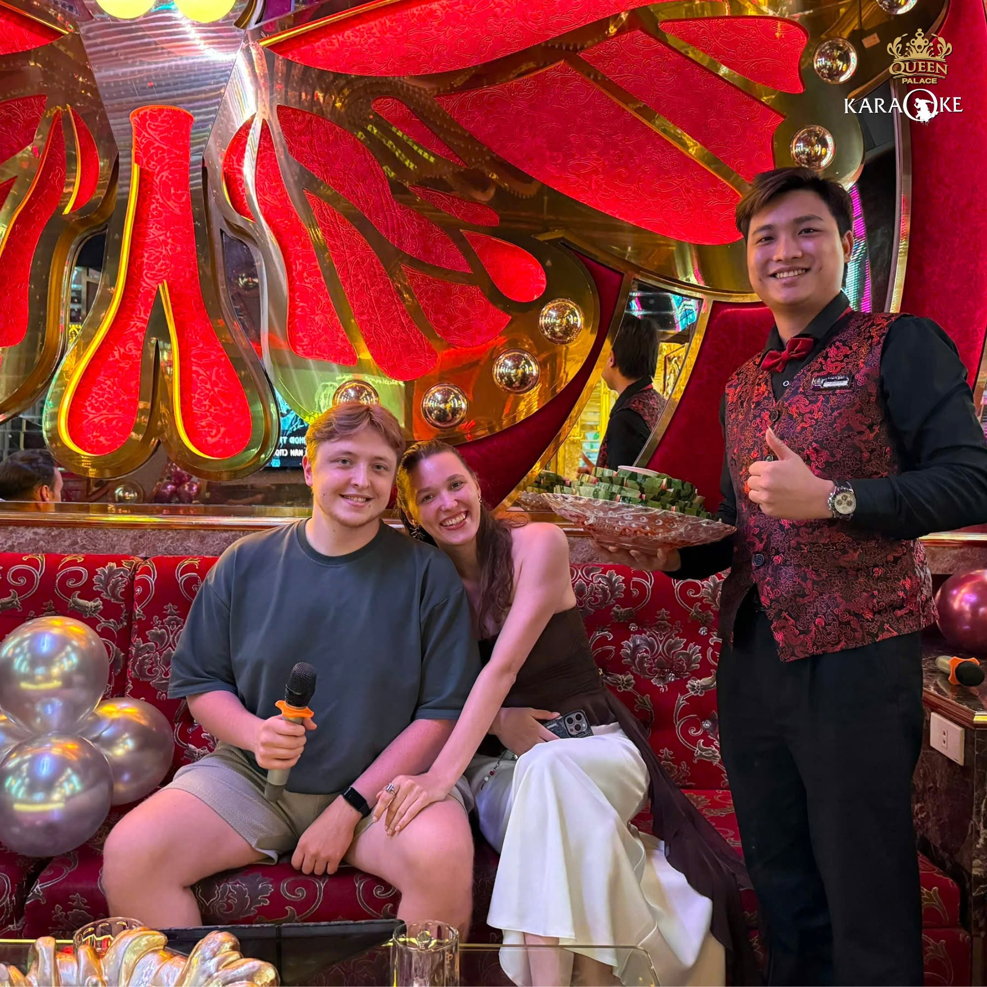 Karaoke cho du khách Đà Nẵng: Trải nghiệm văn hóa Việt Nam tại Queen Palace