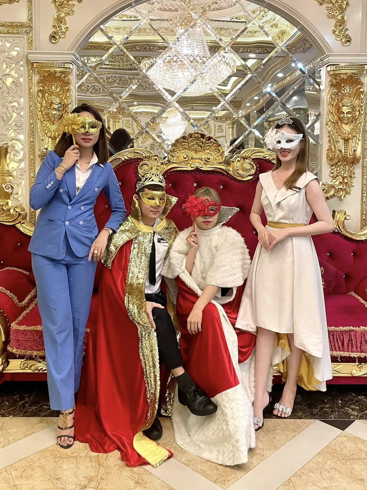 Karaoke Thực Đơn Đồ Uống Đa Dạng Đà Nẵng | Queen Palace