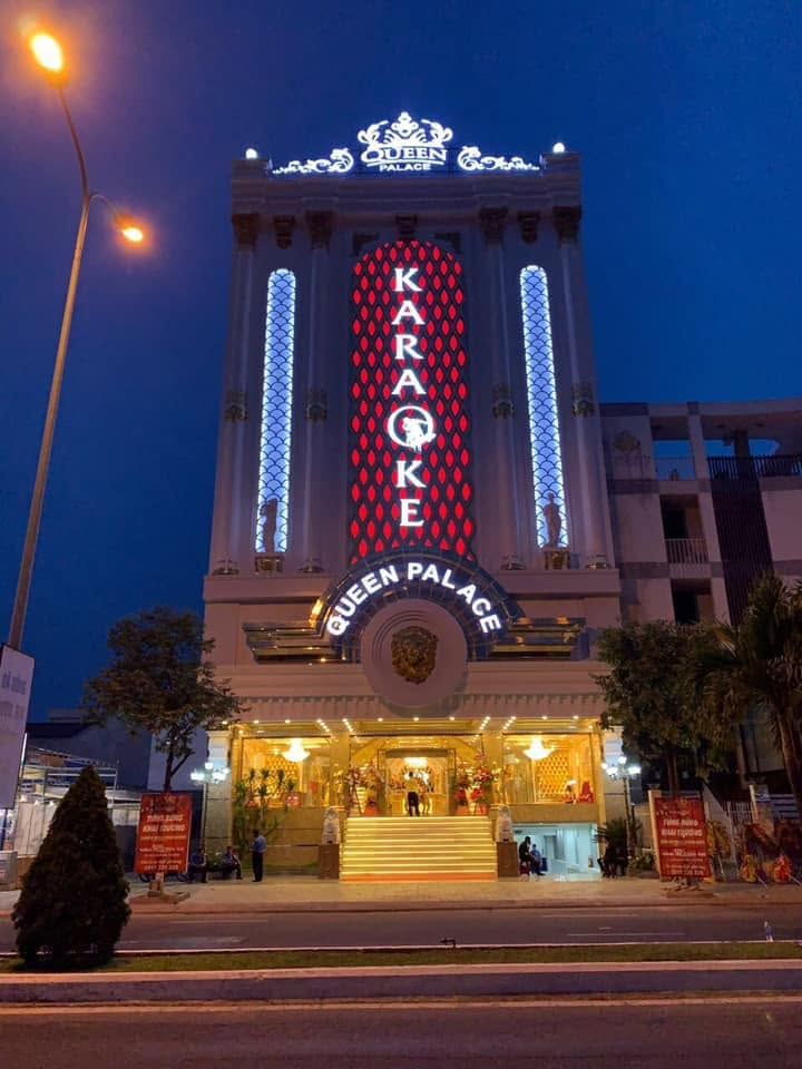 Karaoke chuẩn du lịch đầu tiên tại Đà Nẵng — Câu chuyện đằng sau Queen Palace